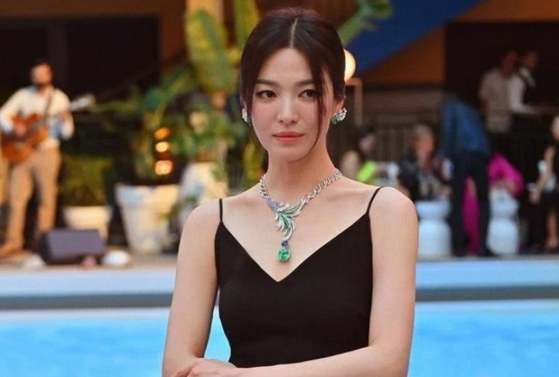 New drama yang dibintangi song hye kyo, profil umur cerai dan kekayaan