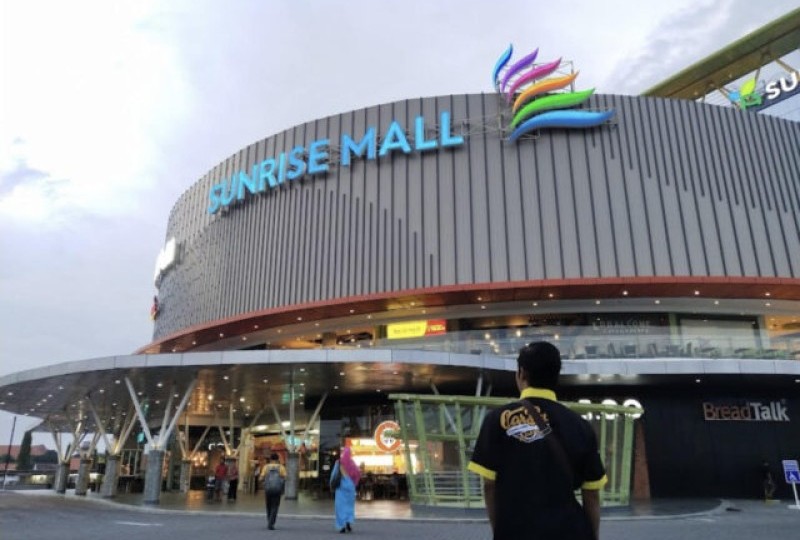 MALL Paling Besar dan Ramai di Mojokerto yaitu SUNRISE Mall, tujuan Wisata Belanja dan Kuliner serta  Tempat Nongkrong dan Nonton Bioskop