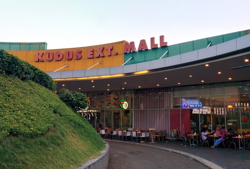 Ramayana Simpang Tujuh, Point Break Kudus Extension Mall dan City Walk Mall adalah Mall Paling Besar dan Banyak diskon di kudus?