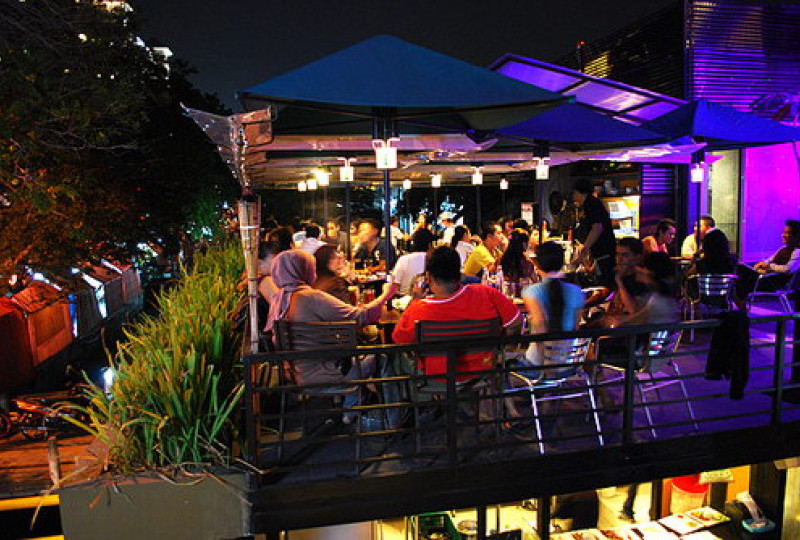 Kafe-Kafe di Semarang yang buka 24 jam nonstop, tempat Nongkrong Begadang Sampai Pagi