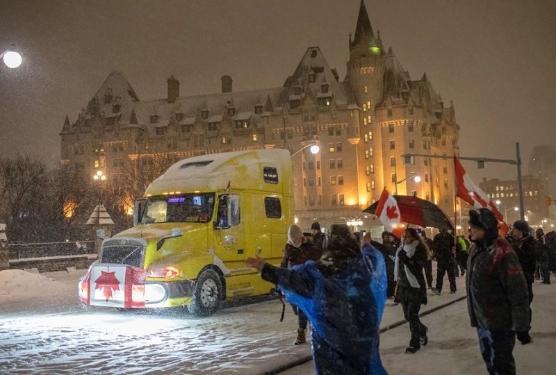 Demo Sopir Truk di Kanada protes persyaratan vaksin, blokade dan kerusuhan