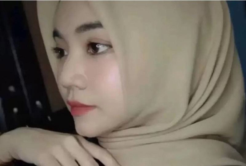 Foto Veni Oktaviana Sari: Dari Mahasiswi Berprestasi hingga Kasus Kontroversial dengan Dosen UIN Raden Intan Lampung