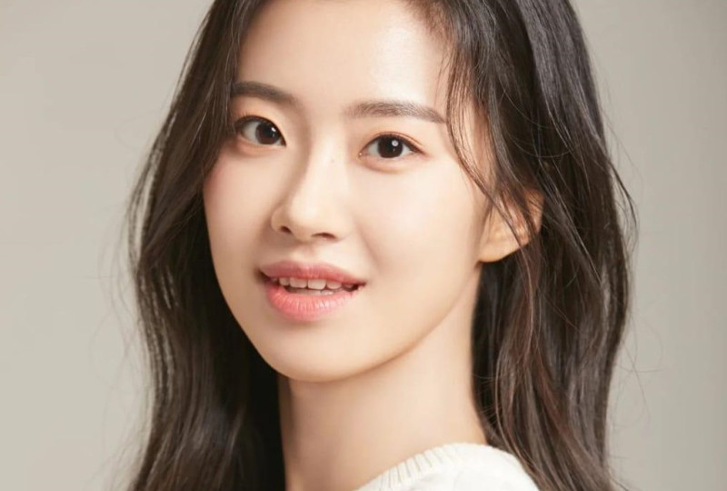 Profil dan Biodata Kim Minah kakak Kim Jungwoo NCT debut jadi Artis: umur, pacar, karir Min Ah dan nama panggung