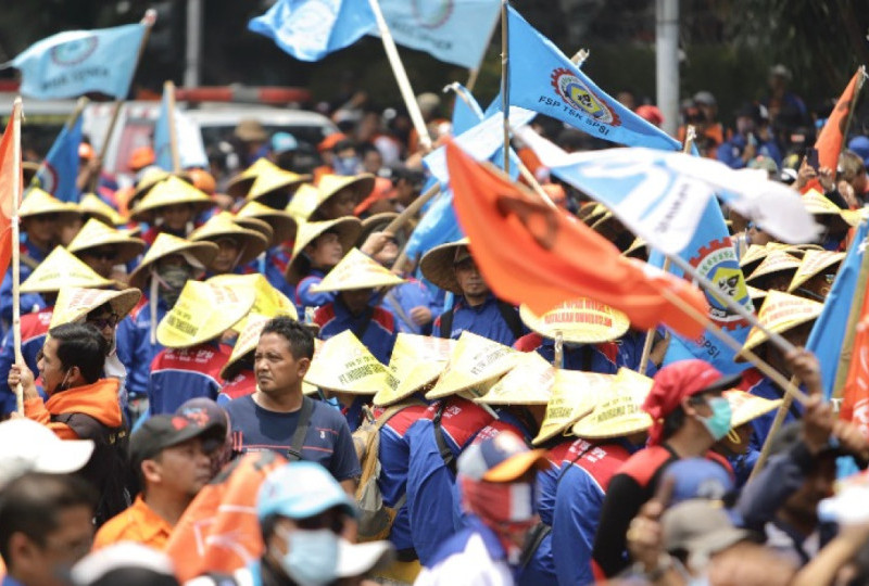 Demonstrasi di Gedung MK: Partai Buruh dan KSPI Bergerak untuk Omnibus Law dan Upah Minimum 2024