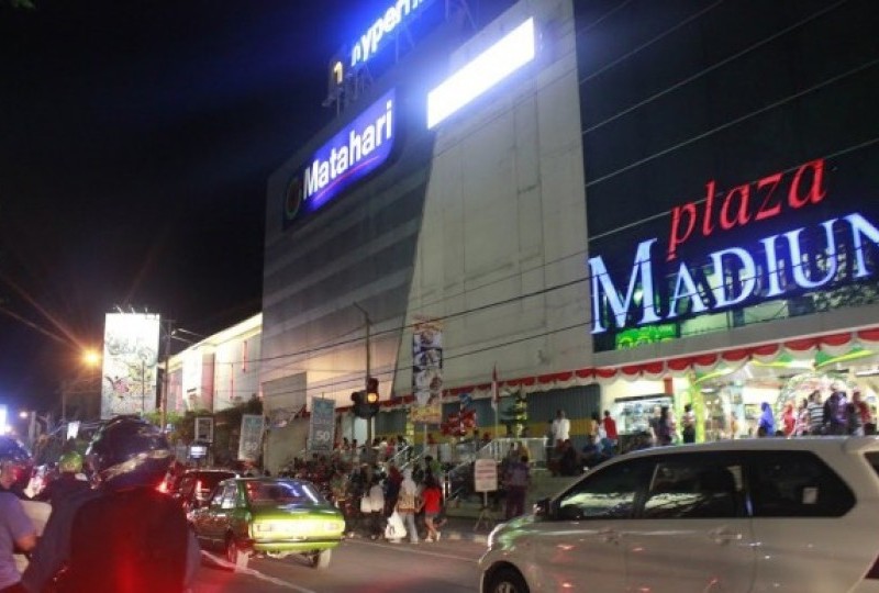 Tujuh MALL di MADIUN paling Besar dan Ramai yang banyak Harga Promo Diskon untuk Wisata Belanja dan Kuliner atau sekedar Mampir Rehat