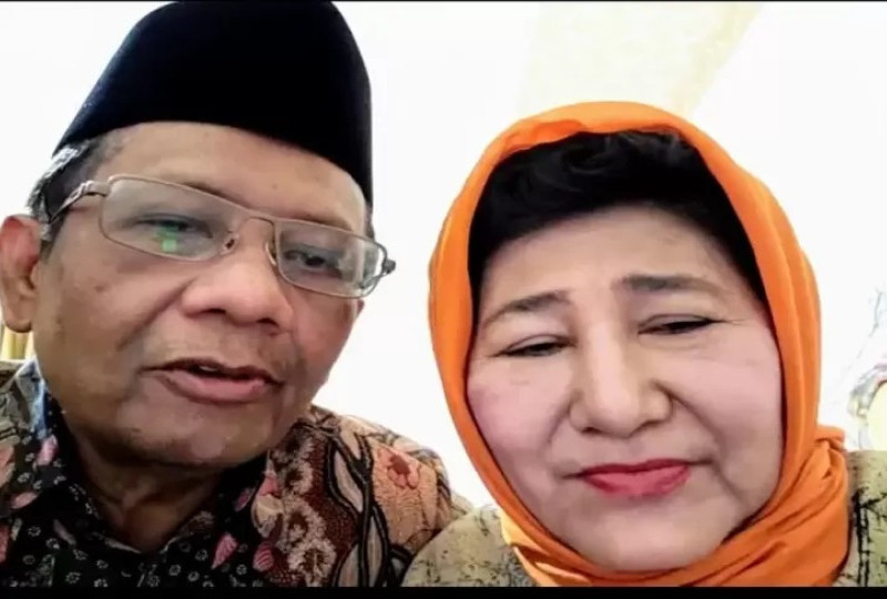 Profil & Biodata Aktivis HMI Zaizatun Nihayati istri Cawapres Mahfud MD