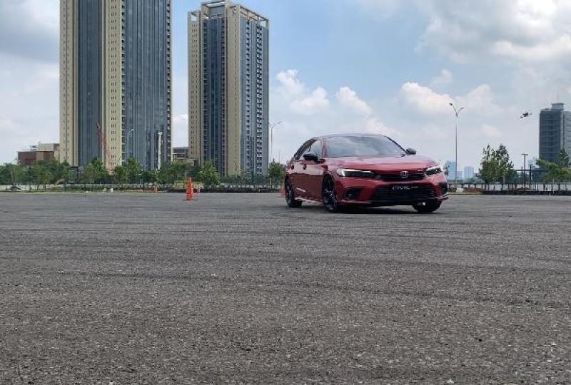 Cara Test Drive ketika hendak beli mobil, apakah ada celah dan kekurangan