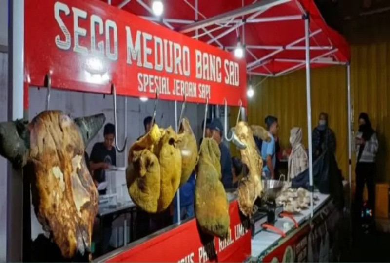 Sego Meduro Bangsad Jombang: Kuliner Mantap Buat Pecinta Jeroan Sapi!