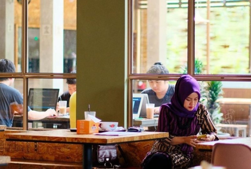 Rekomendasi 12 Coworking Space di MALANG, Kafe Tempat Nugas atau cuma NONGKRONG