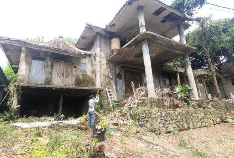 Kisah Dokter I Wayan Tirta yang Viral, foto sosok wajah dan rumah di Karawang 