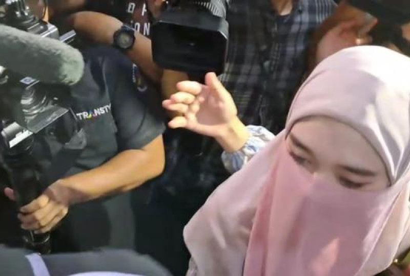 Mantan Girlband Inara Rusli Memutuskan Melepas Cadar: Ustaz Derry Sulaiman Menjelaskan Hukum Bercadar dalam Islam