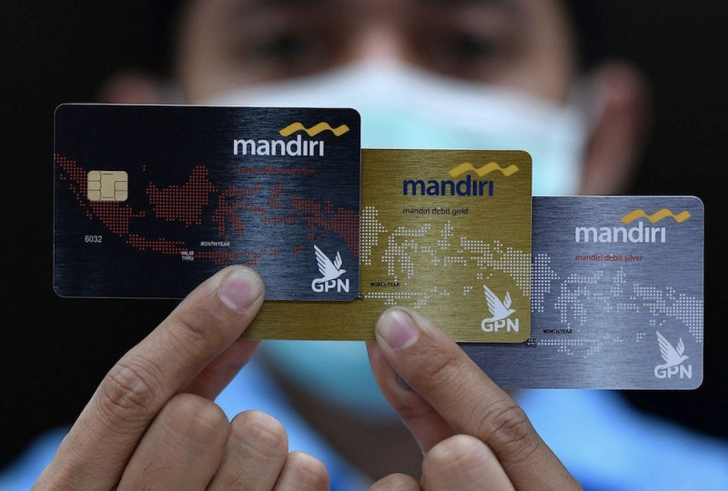 Ngertiin Bedanya Kartu Debit Mandiri Silver, Gold, dan Platinum