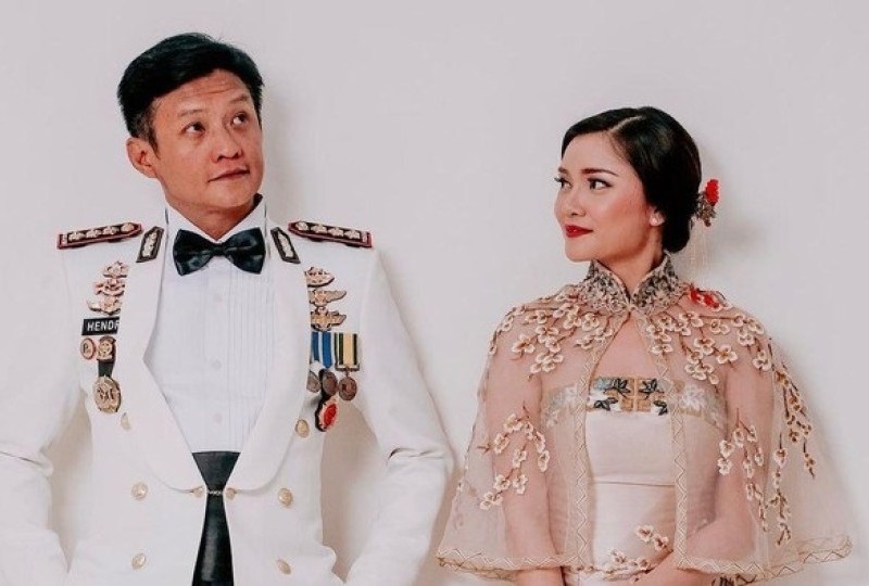 Kisah cinta Seali Syah dan mengapa hendra kurniawan cerai istri pertama