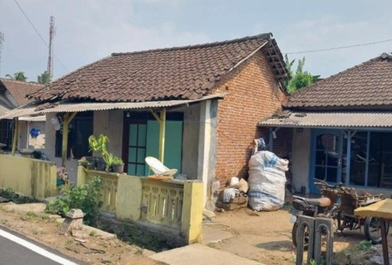 Kisah Pahit Seorang Anak di Buring - Malang: Penganiayaan Ayah Kandung dan Keluarga Tirinya, Kamar Gelap dan Kehidupan yang Memprihatinkan