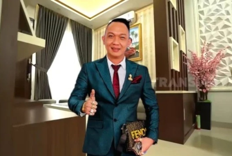 Biodata jhon ldf pemilik perusahaan johnskin dan highfive, viral tiktok video