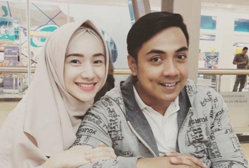 Profil biodata ustaz riza Muhammad, istri Indri Giana punya anak berapa