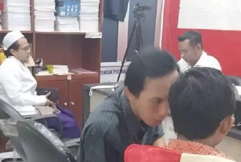 KH Fahim Mawardi diperiksa polisi lebih dari empat jam, tersangka kasus pencabulan anak