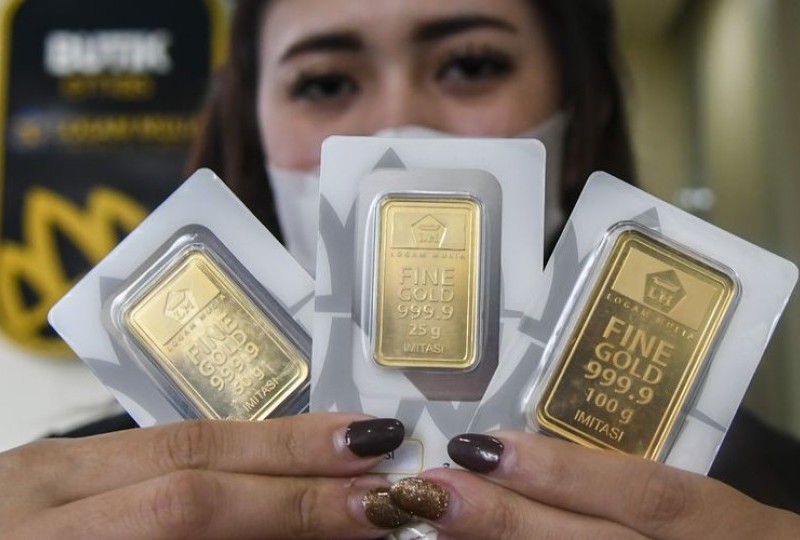 Harga emas antam hari ini per gram turun, perhitungan investasi jual & beli