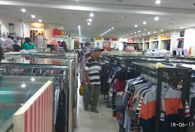 3 Mall Paling Besar, Luas dan Mewah di Kota Nganjuk yang banyak Diskon, sorga belanja para ibu jelang lebaran