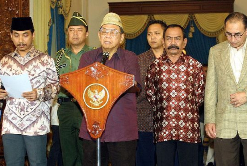 Latar Belakang dan Dampak Dekrit Presiden Gus Dur 23 Juli 2001