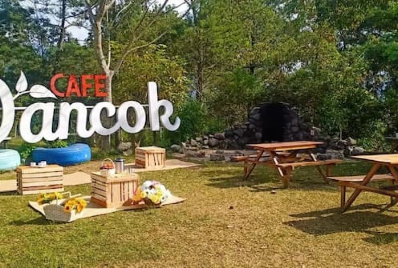 Daun Coklat Café (DANCOK) di Pujon Batu Malang, Kafe Paling Hits dan Rokemended untuk Nongkrong HangOut di Komplek Wisata Air Terjun Coban Rondo