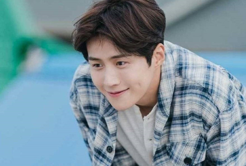 Profil dan Biodata Kim Sun Ho: Pemeran dalam Drakor Strongest Deliveryman