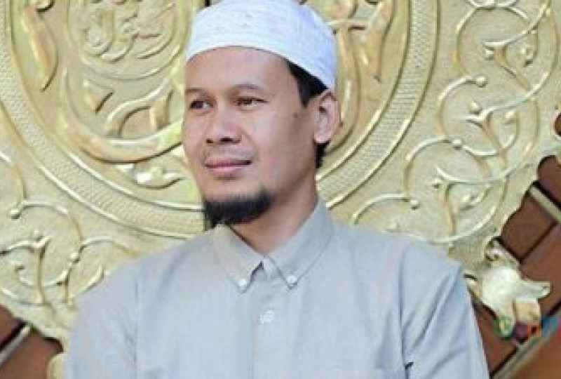 Profil Ustadz Rahmat Baequni: Ceramah Kontroversial dan Pandangan tentang Konspirasi